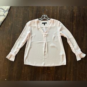 Banana Republic Soft Pink V-Neck Blouse, Size Petite XS - NWOT